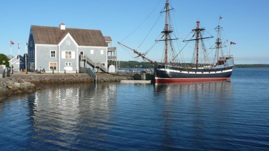 Hector Heritage Quay Photo