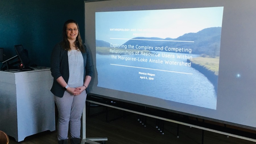 Picture of Student Presenting Thesis