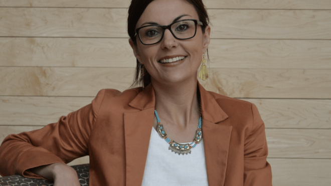 katie-aubrecht-photo-alt