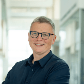 Headshot of Dr. Wojciech Tokarz